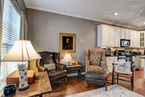 Middlebury Dr-017