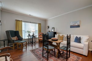Middlebury Dr-012
