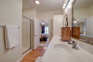Middlebury Dr-031