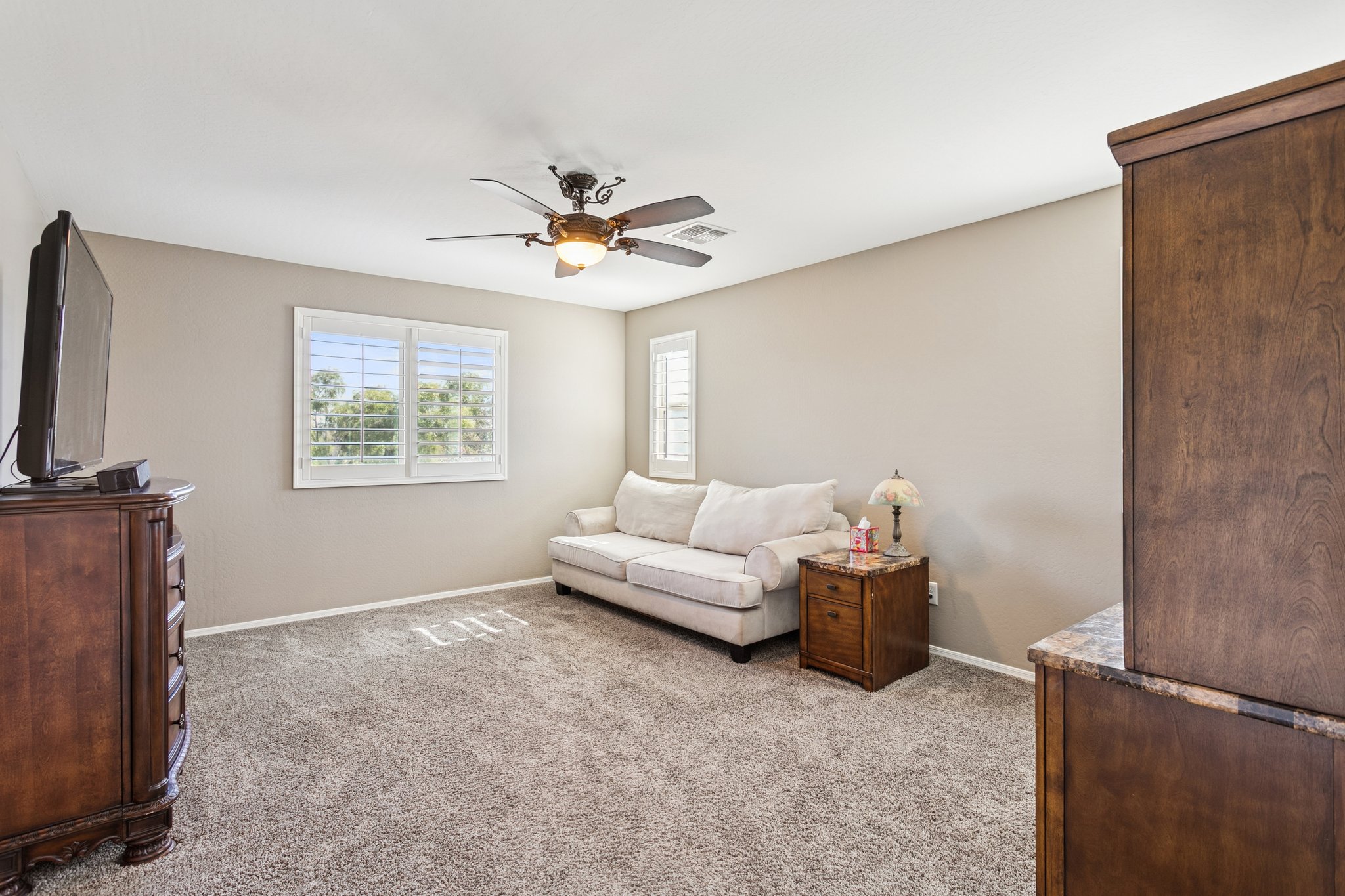 12151 W Davis Ln - 020.jpg