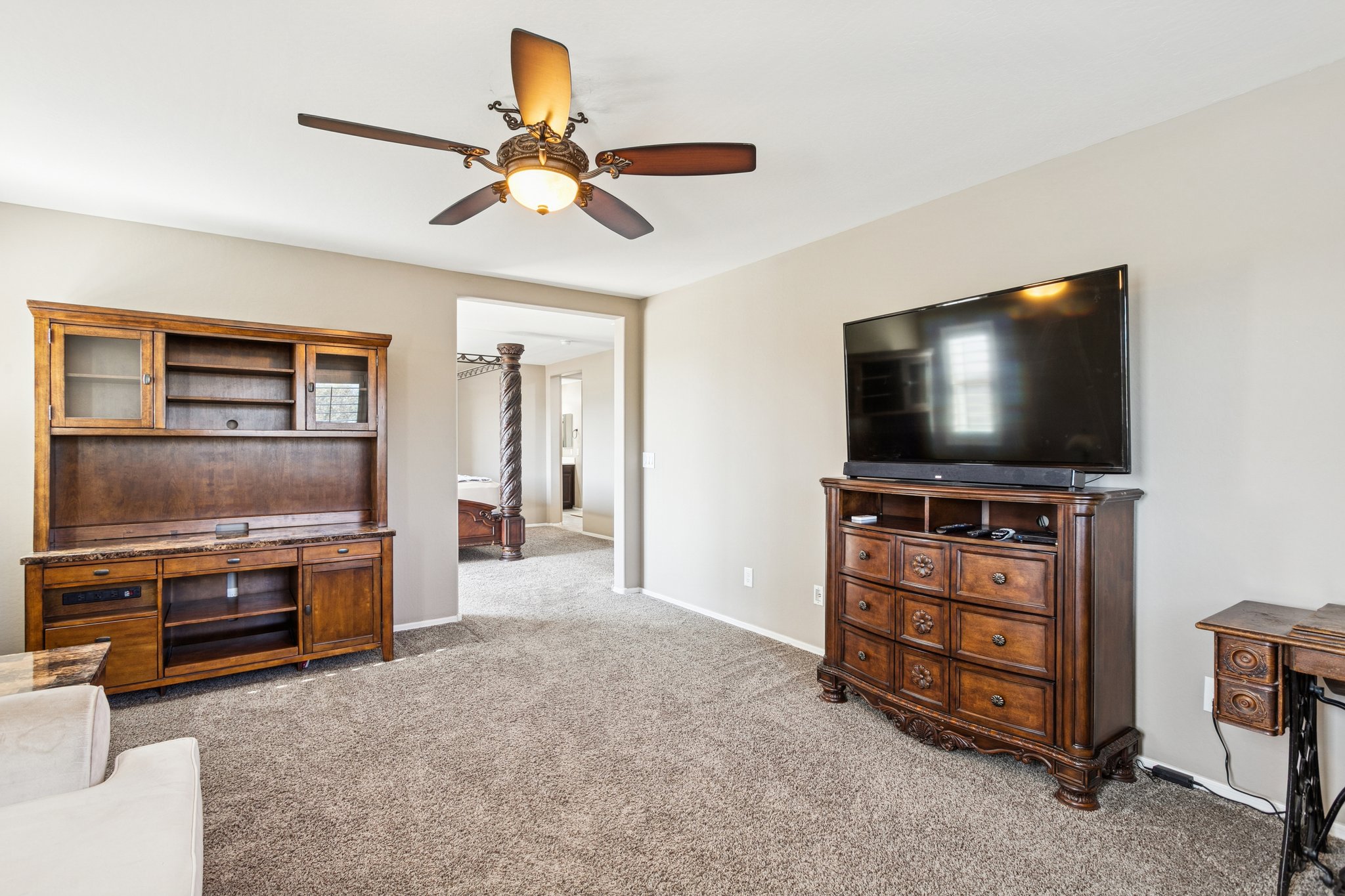 12151 W Davis Ln - 021.jpg