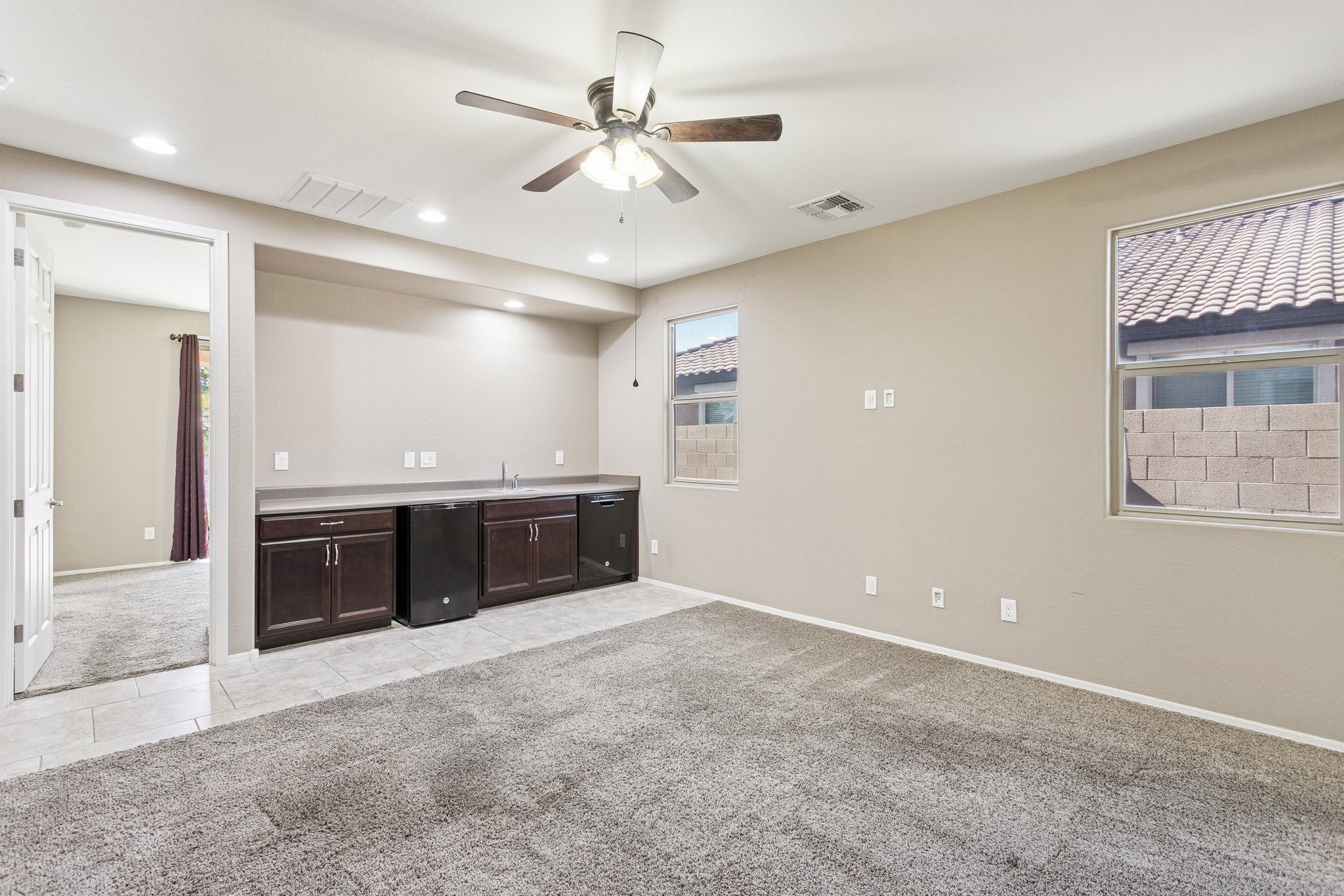 12151 W Davis Ln - 031.jpg