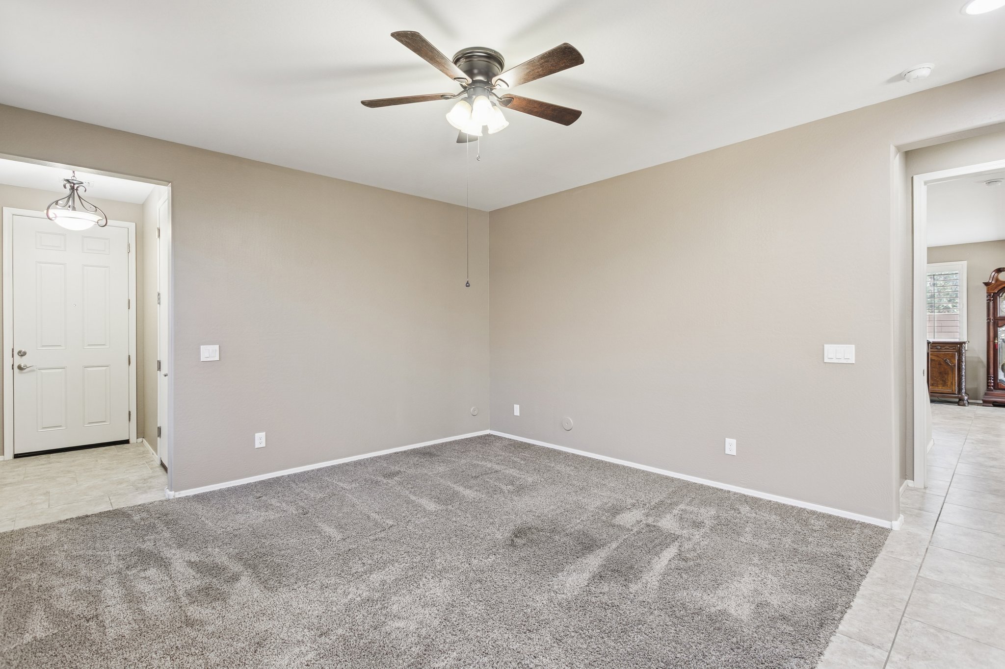 12151 W Davis Ln - 032.jpg