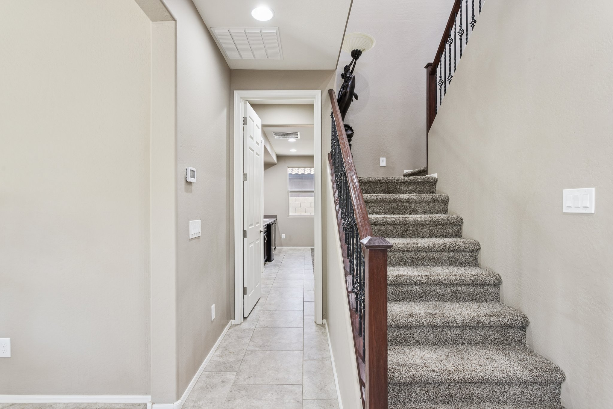 12151 W Davis Ln - 045.jpg