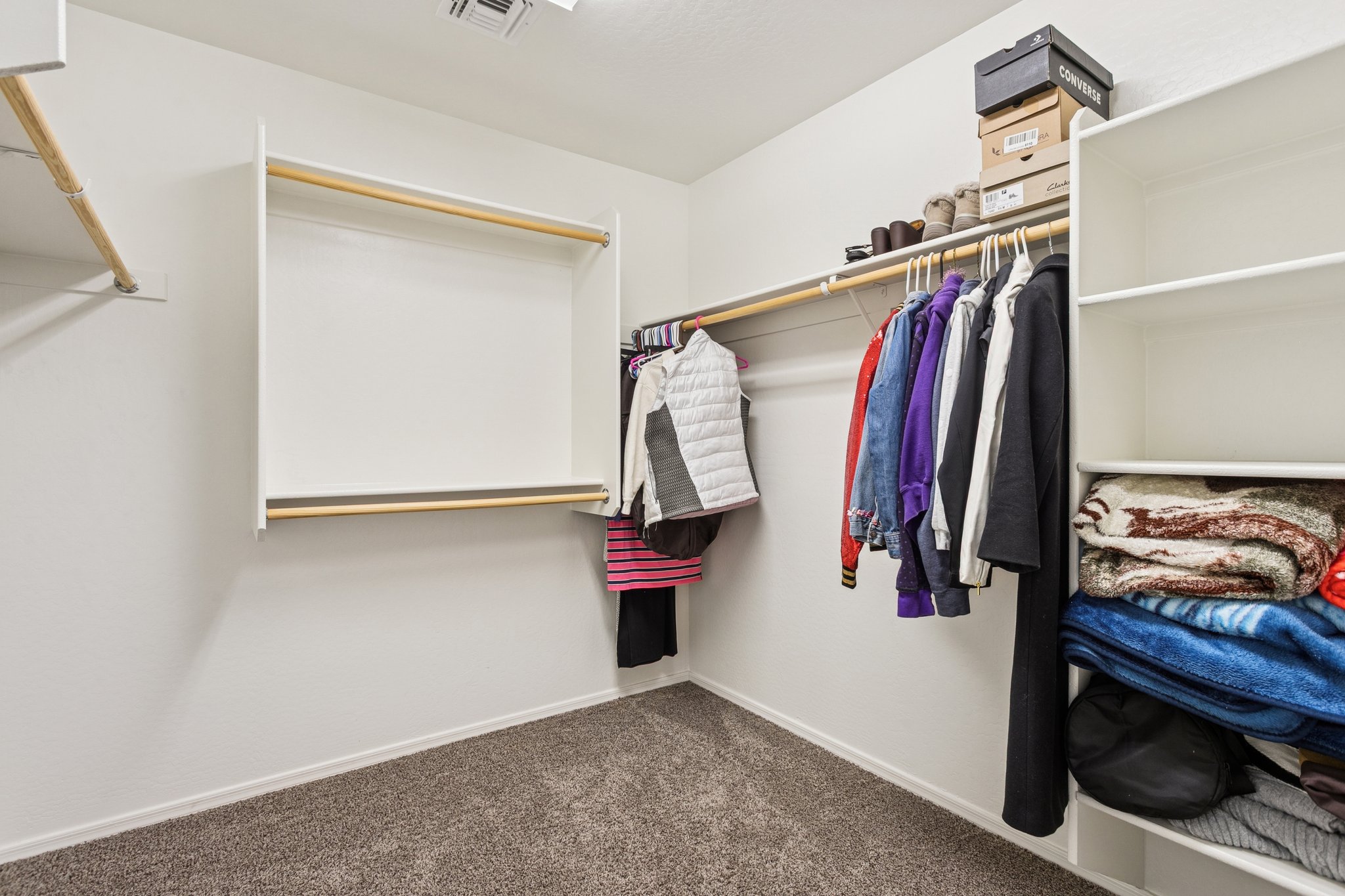 12151 W Davis Ln - 048.jpg