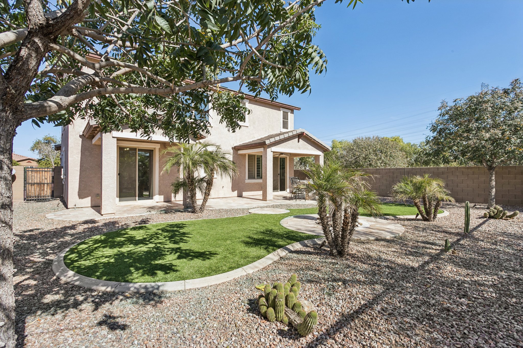 12151 W Davis Ln - 053.jpg