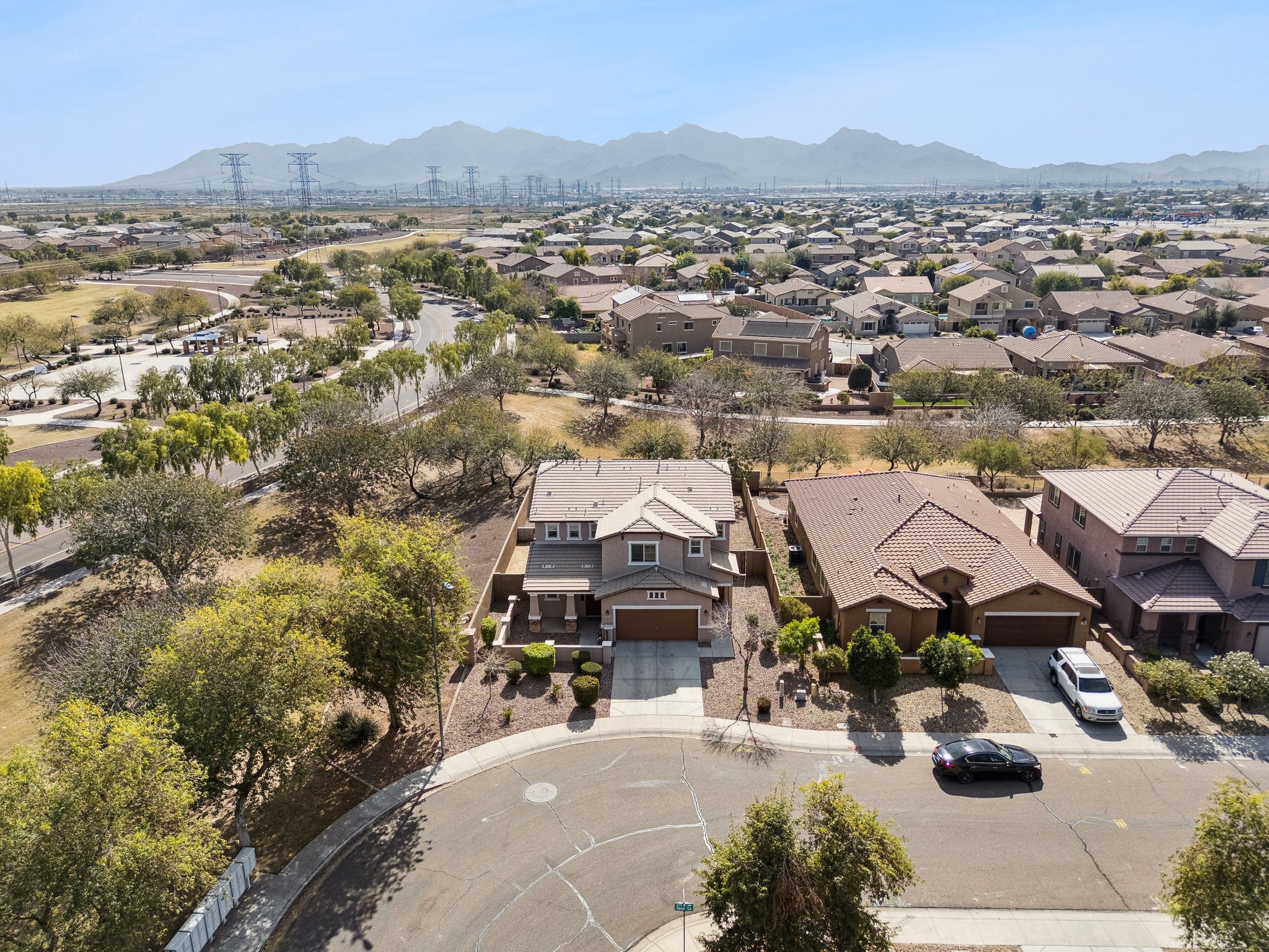 12151 W Davis Ln - 005 (2).jpg