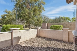 12151 W Davis Ln - 050.jpg