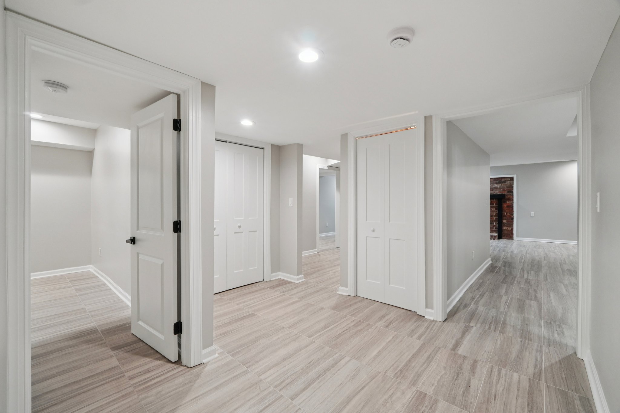 Old Farm Rd-L1102-053.jpg