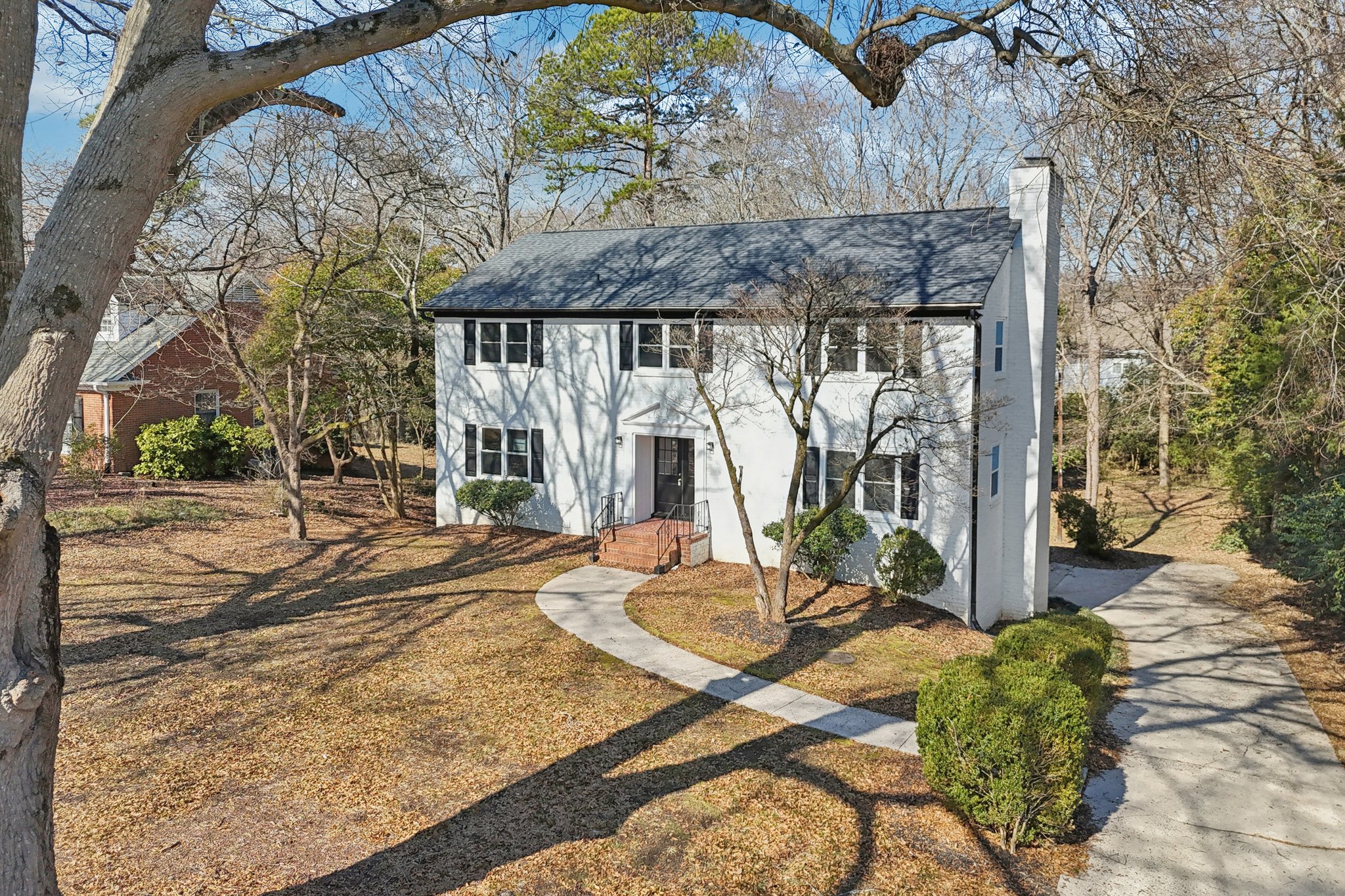 Old Farm Rd-L1102-077.jpg
