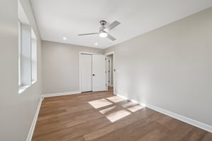 Old Farm Rd-L1102-031.jpg