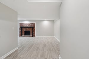 Old Farm Rd-L1102-049.jpg