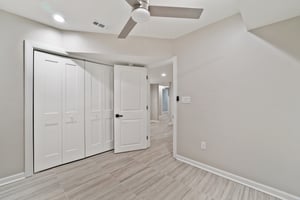 Old Farm Rd-L1102-055.jpg