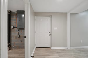 Old Farm Rd-L1102-059.jpg