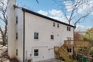 Old Farm Rd-L1102-081.jpg
