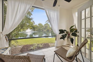 Screened-in Porch