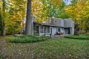 Spacious Sawyer cottage