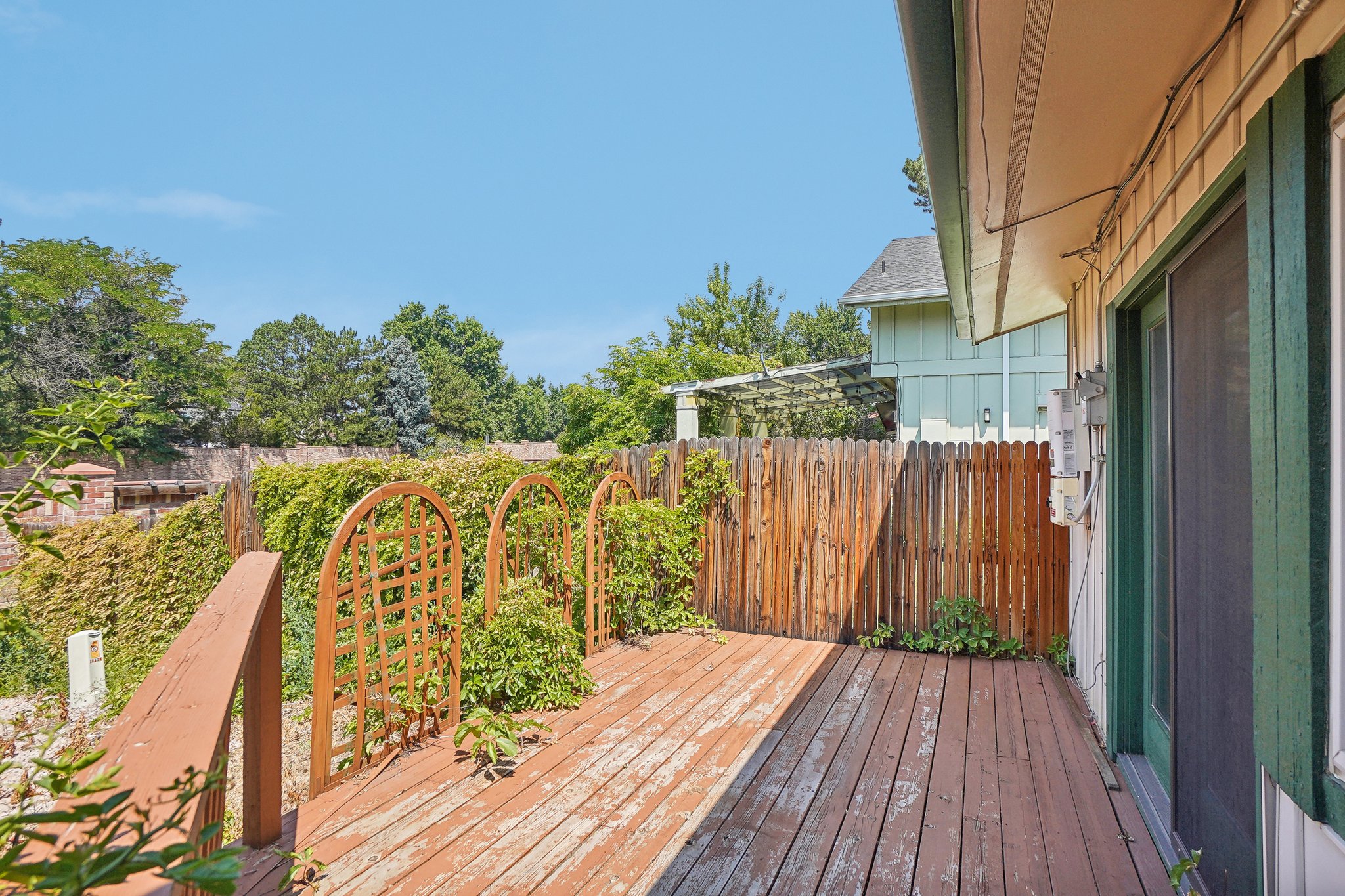 E Amherst Cir-038.jpg