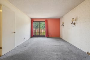 E Amherst Cir-019.jpg