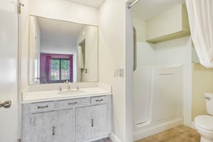 E Amherst Cir-023.jpg