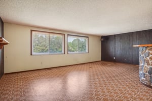 E Amherst Cir-027.jpg