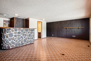 E Amherst Cir-029.jpg
