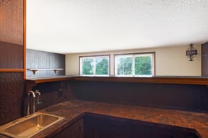 E Amherst Cir-030.jpg