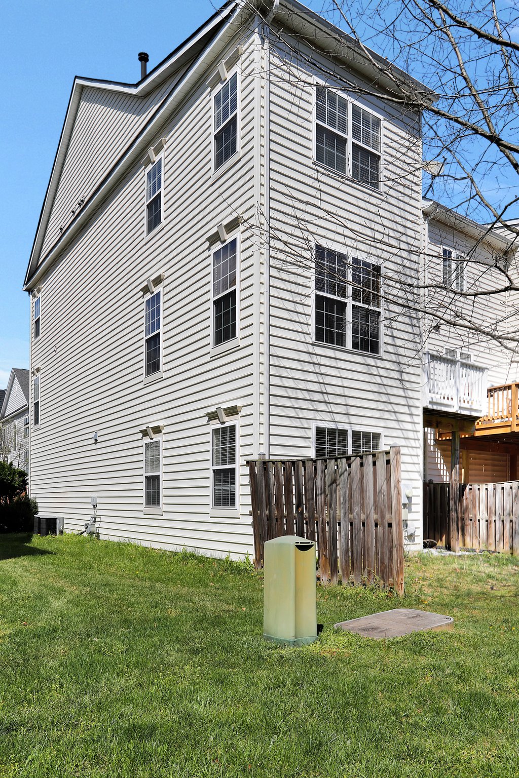 12167 Caldicot Ln, Fairfax, VA 22030, US Photo 45