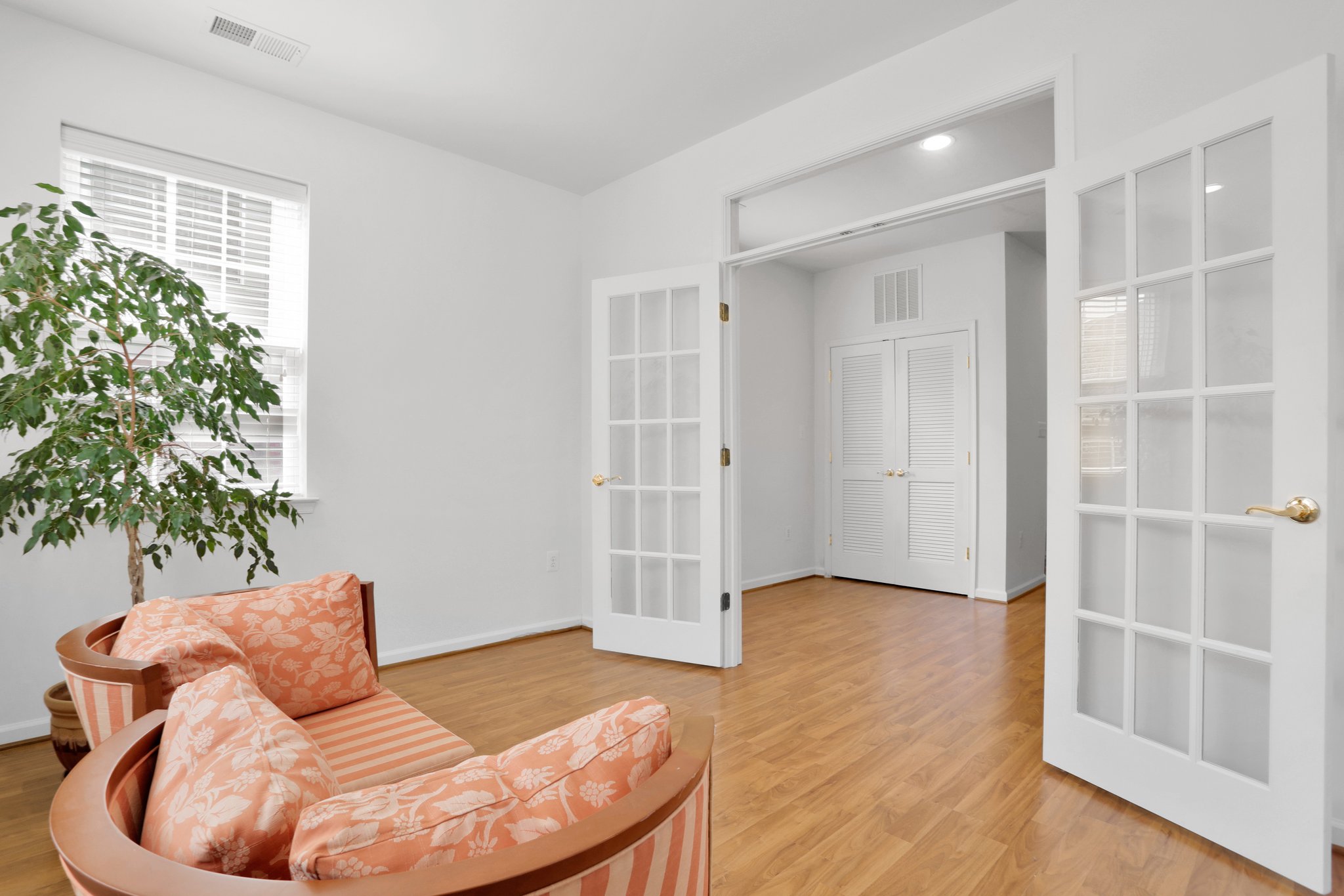 12167 Caldicot Ln, Fairfax, VA 22030, US Photo 20