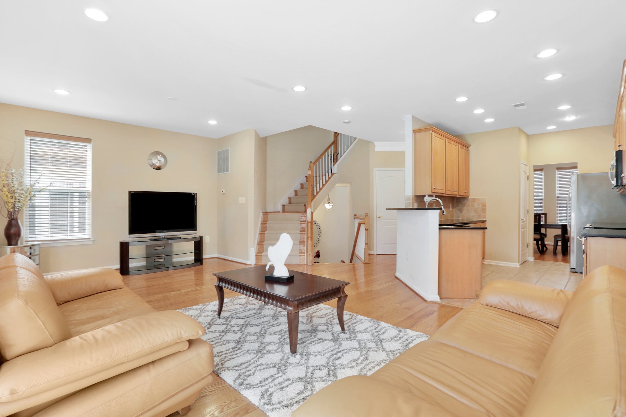 12167 Caldicot Ln, Fairfax, VA 22030, US Photo 8