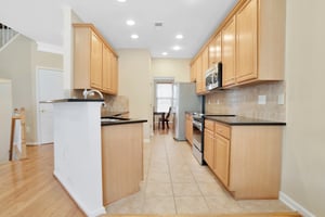 12167 Caldicot Ln, Fairfax, VA 22030, US Photo 10