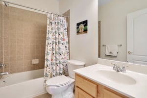 12167 Caldicot Ln, Fairfax, VA 22030, US Photo 27