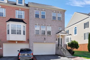 12167 Caldicot Ln, Fairfax, VA 22030, US Photo 46