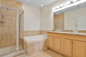 12167 Caldicot Ln, Fairfax, VA 22030, US Photo 29