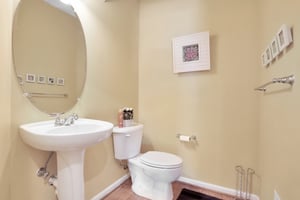 12167 Caldicot Ln, Fairfax, VA 22030, US Photo 2