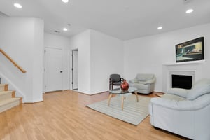 12167 Caldicot Ln, Fairfax, VA 22030, US Photo 16