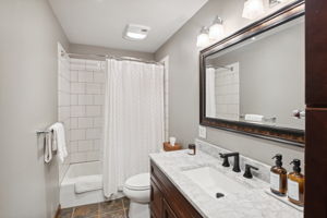 17_Interior
