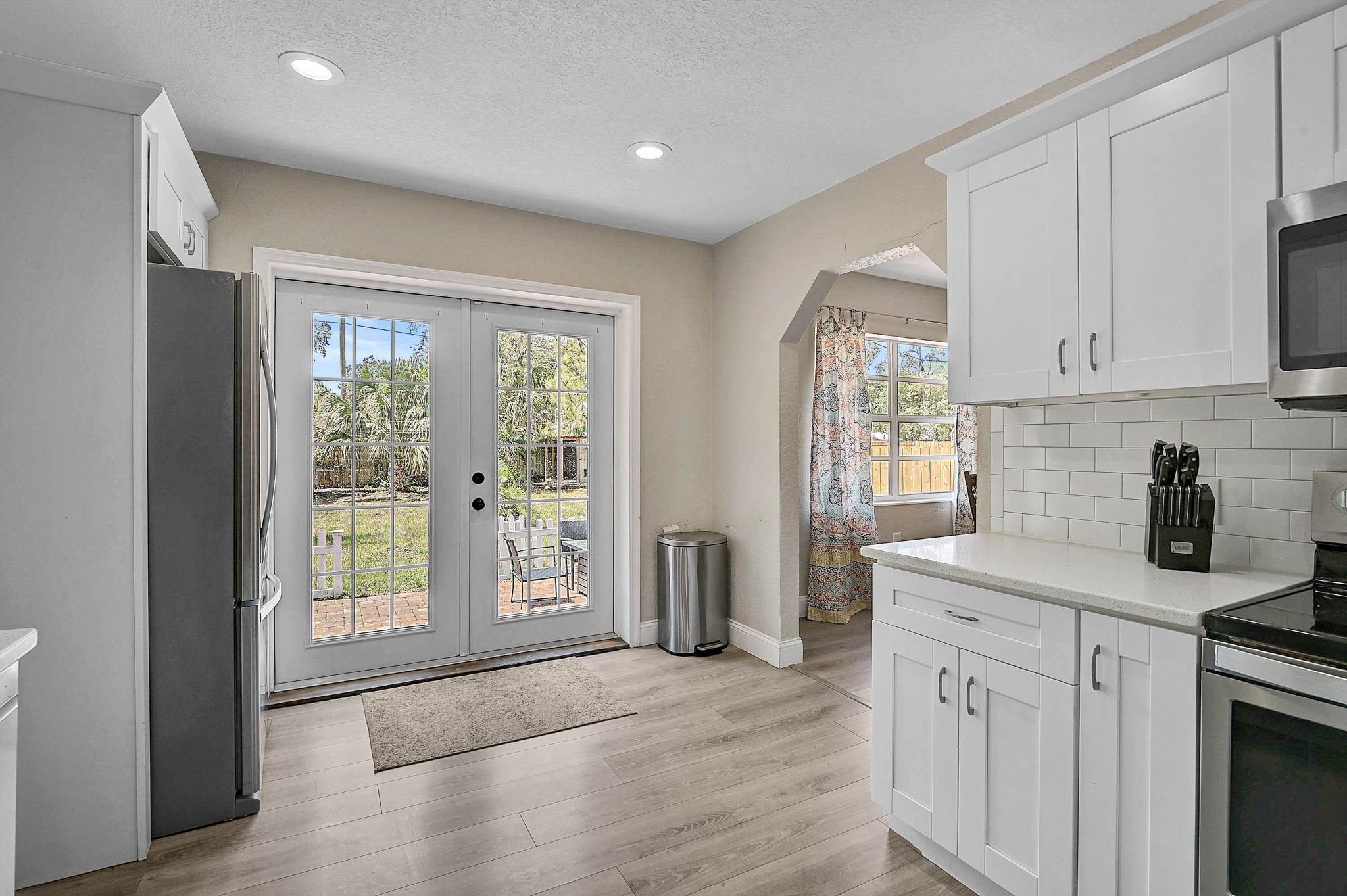 1217 E Ellicott St-10
