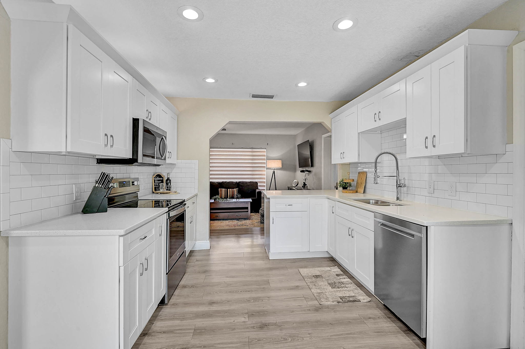 1217 E Ellicott St-11