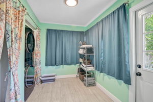 1217 E Ellicott St-14
