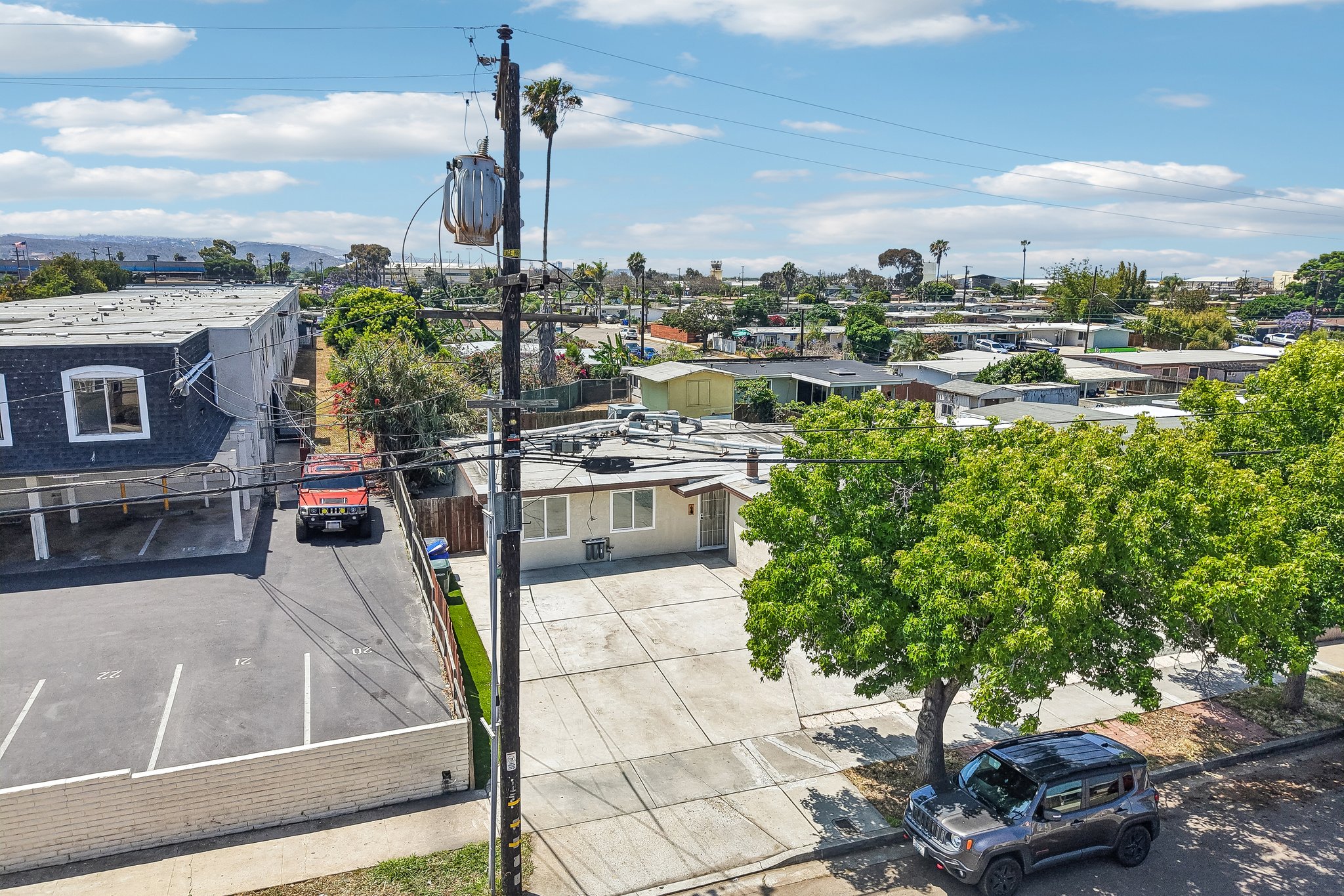 Holly Ave-S1105-045.jpg