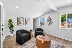 Holly Ave-S1105-009.jpg