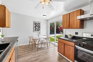 Holly Ave-S1105-014.jpg