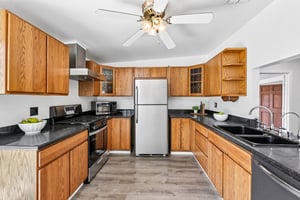 Holly Ave-S1105-017.jpg