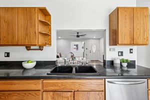 Holly Ave-S1105-019.jpg