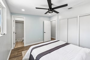 Holly Ave-S1105-025.jpg