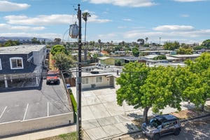 Holly Ave-S1105-045.jpg