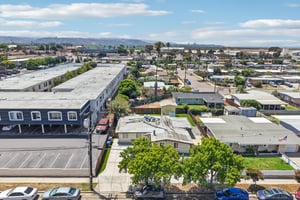Holly Ave-S1105-046.jpg