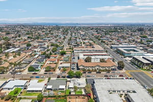 Holly Ave-S1105-053.jpg