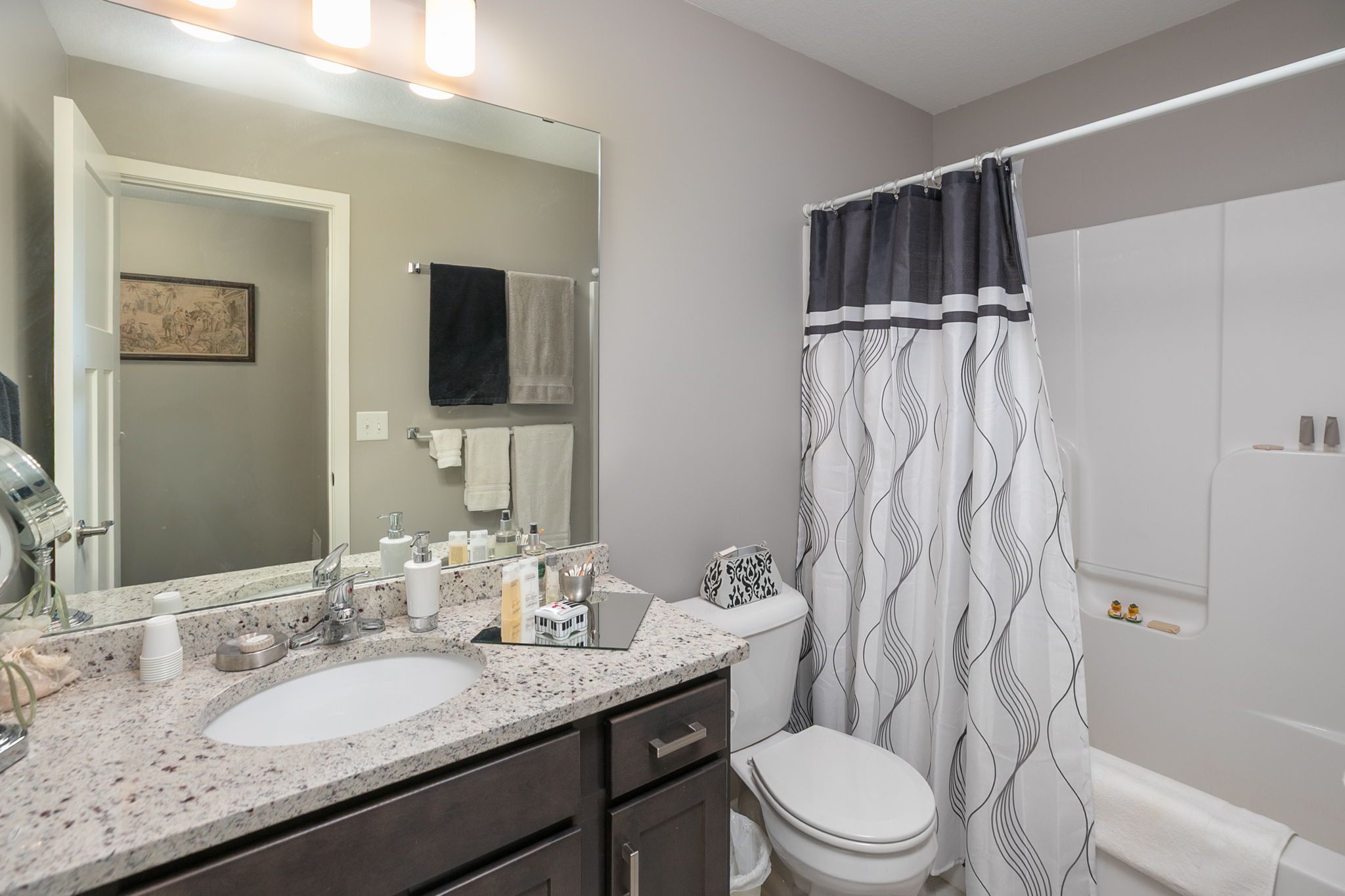 25-Bathroom